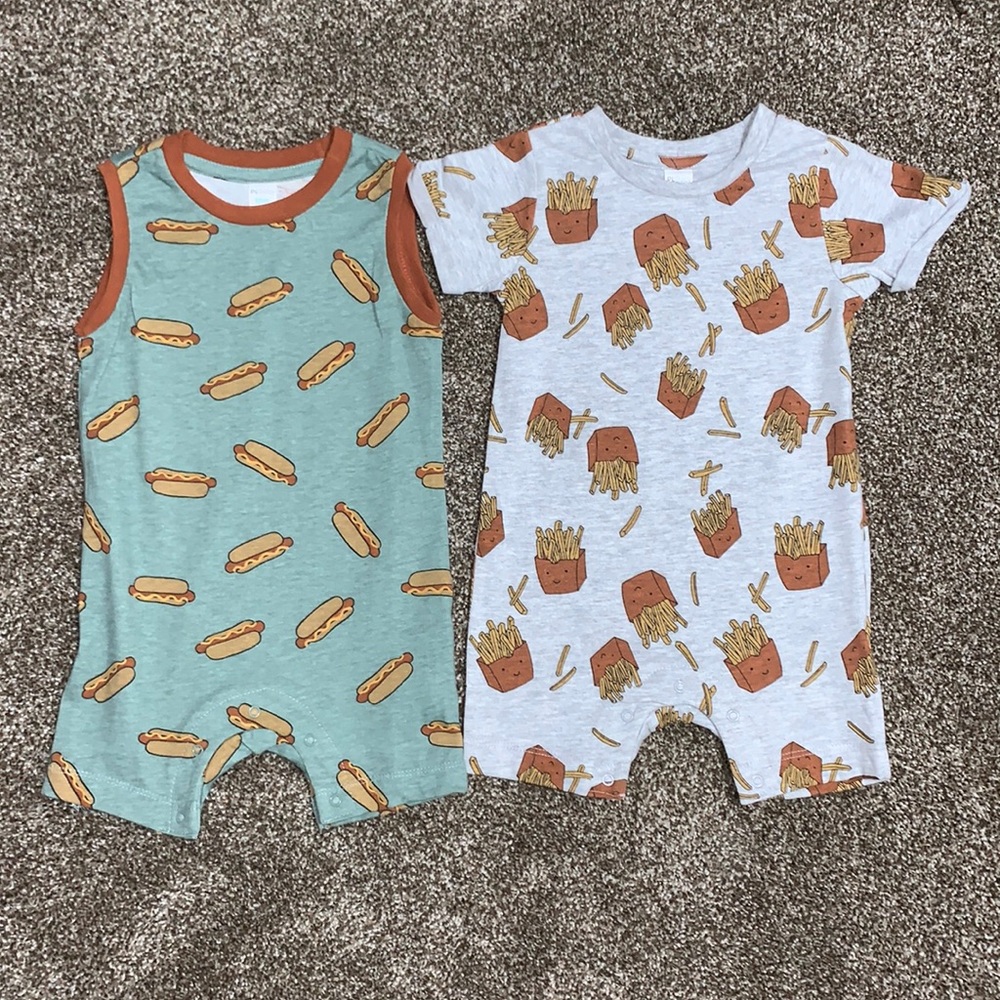 NWOT Set of 2 Rompers - 18m